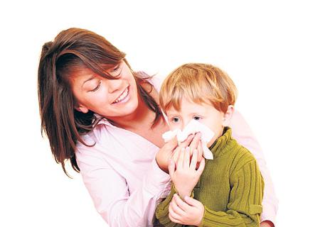 Hvorfor det er blod fra nesen hos barn: årsakene og metodene for å eliminere problemet