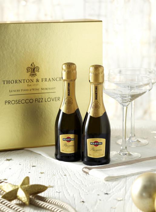 Velg, drikk og spis en musserende vin Martini Prosecco