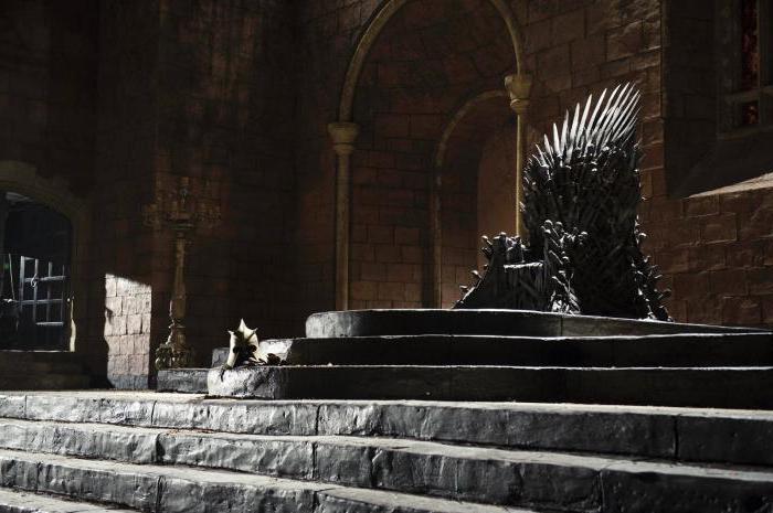Iron Throne ("Thrones Game"): et symbol på kongelig makt fra svarte av beseirede fiender
